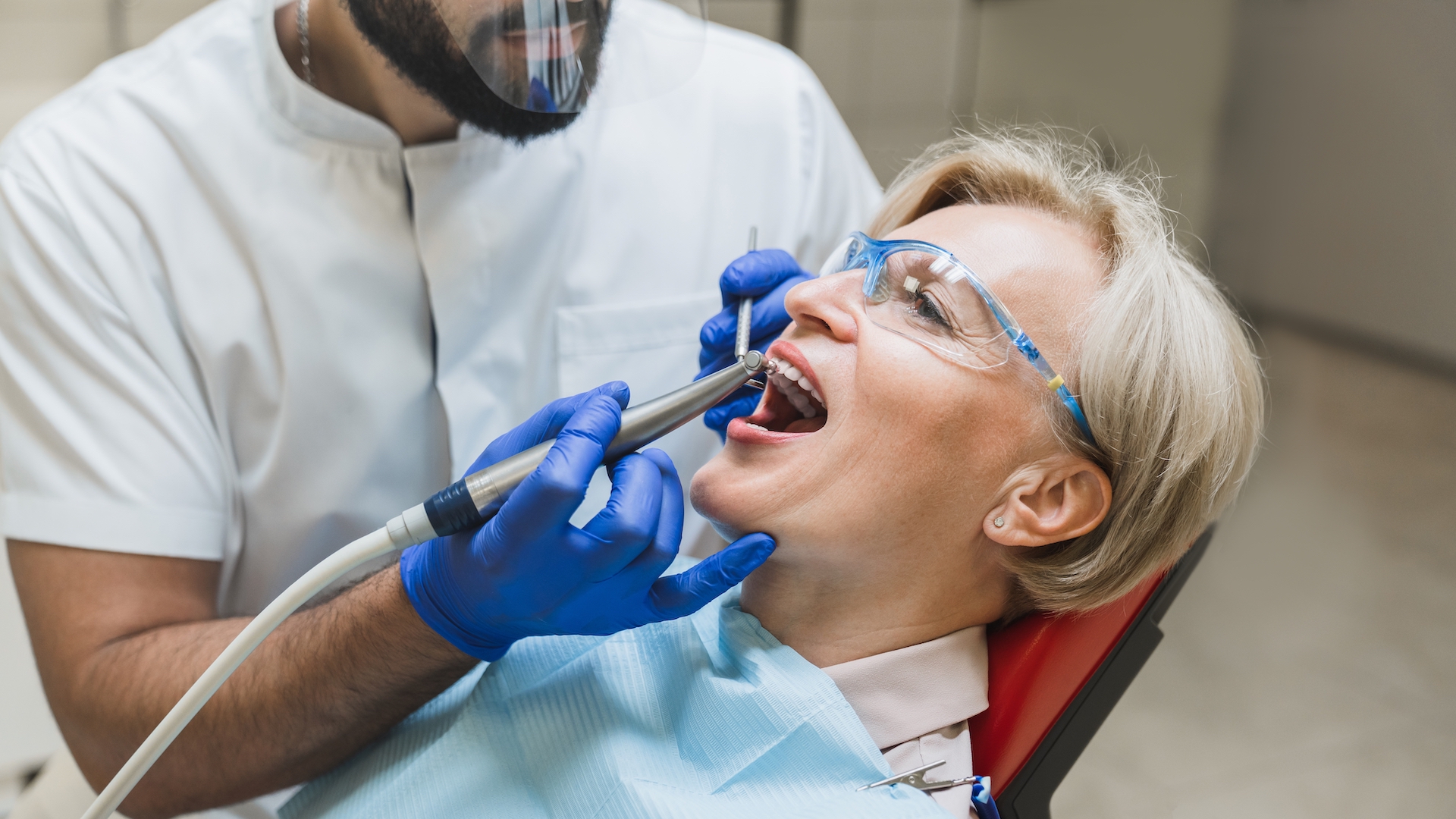 The 8 Most Popular Cosmetic Dentistry Procedures For The Holidays